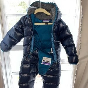 Patagonia hi loft bunting- blue. 6-12 months. EUC, no flaws.